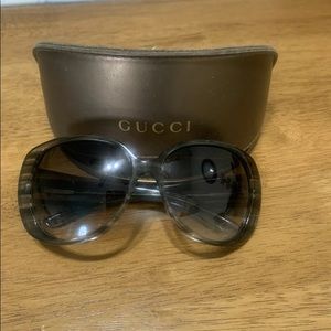 New Gucci sunglasses with case